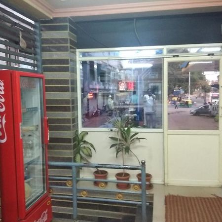 Apoorva Residency Bangalore Bagian luar foto