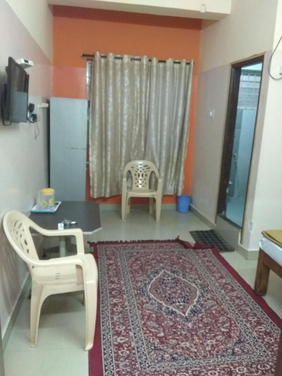Apoorva Residency Bangalore Bagian luar foto